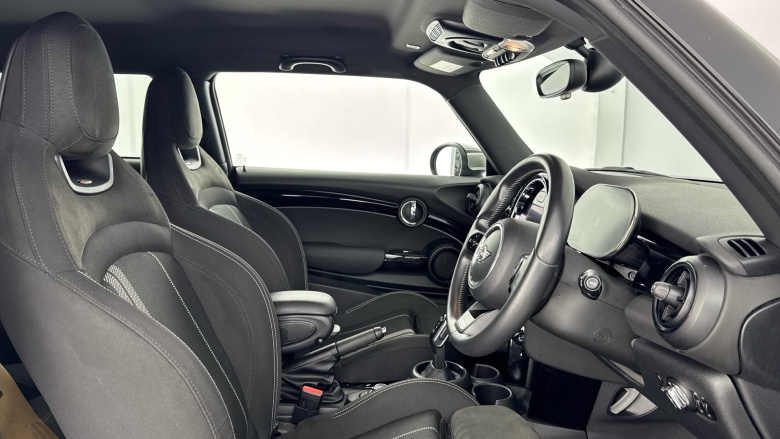 MINI Hatchback 1.5 Cooper Sport 3dr Auto Petrol Hatchback